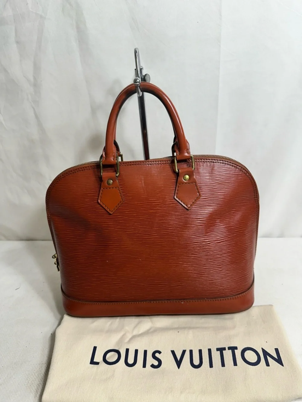 Louis Vuitton Cognac Epi Leather Alma Satchel - Picture 2 of 11